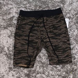 Pacsun camo print shorts NWT